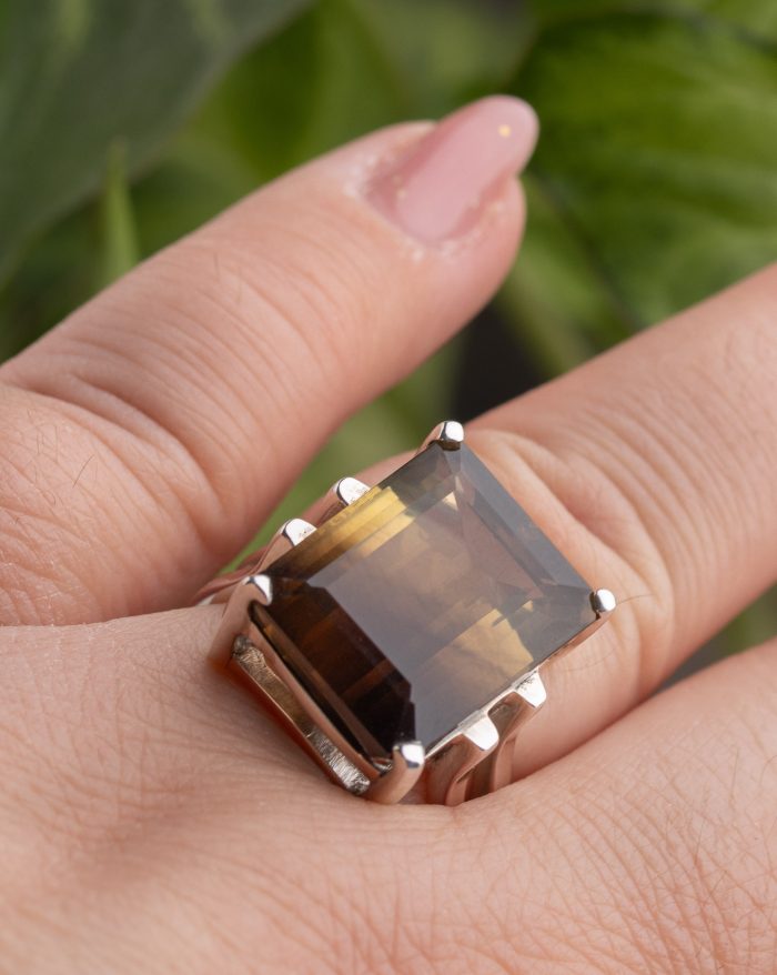 Bicolour Citrine Ring Square - Image 2