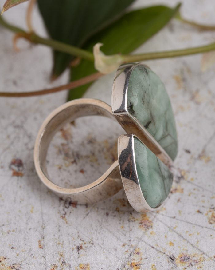 Emerald Biotite Ring - Image 2