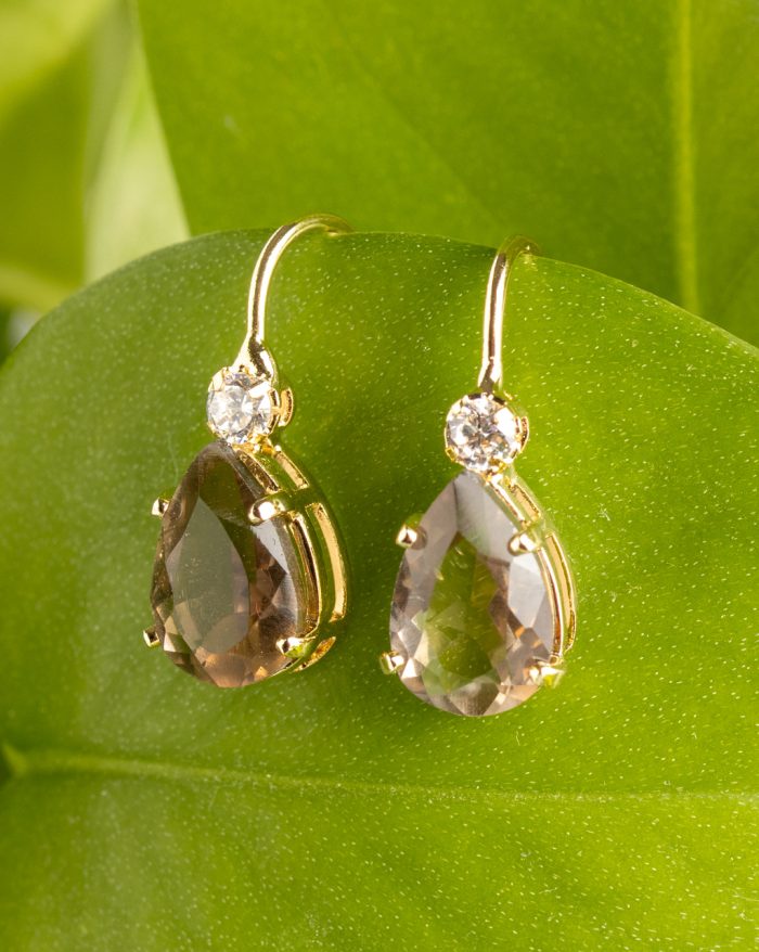 Handmade gold-plated gemstone earrings featuring crystals from Brazil, part of the Brasil collection.