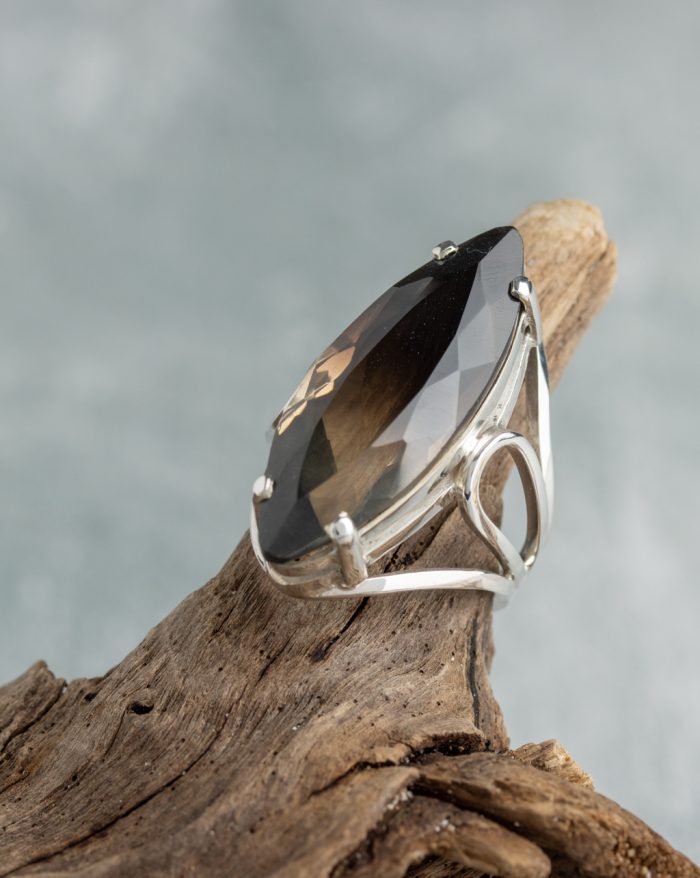 Handmade smoke quartz ring from the Brasil Collection featuring a long oval-shaped smoke quartz gemstone, a unique artisan-crafted piece.